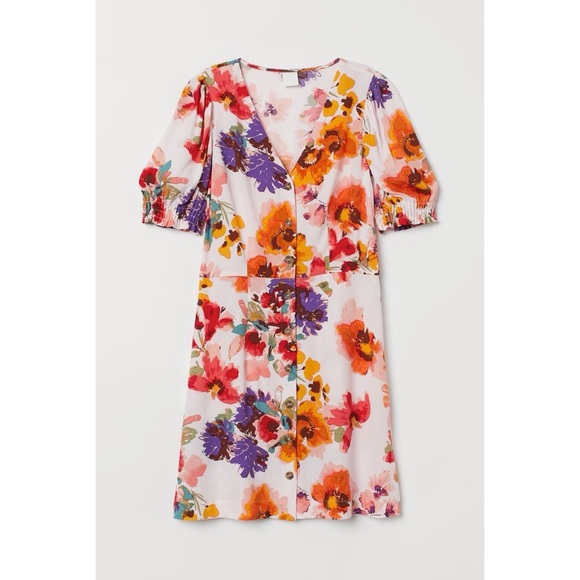 H&M Dresses & Skirts - H&M Pink Floral Puff Sleeved Dress